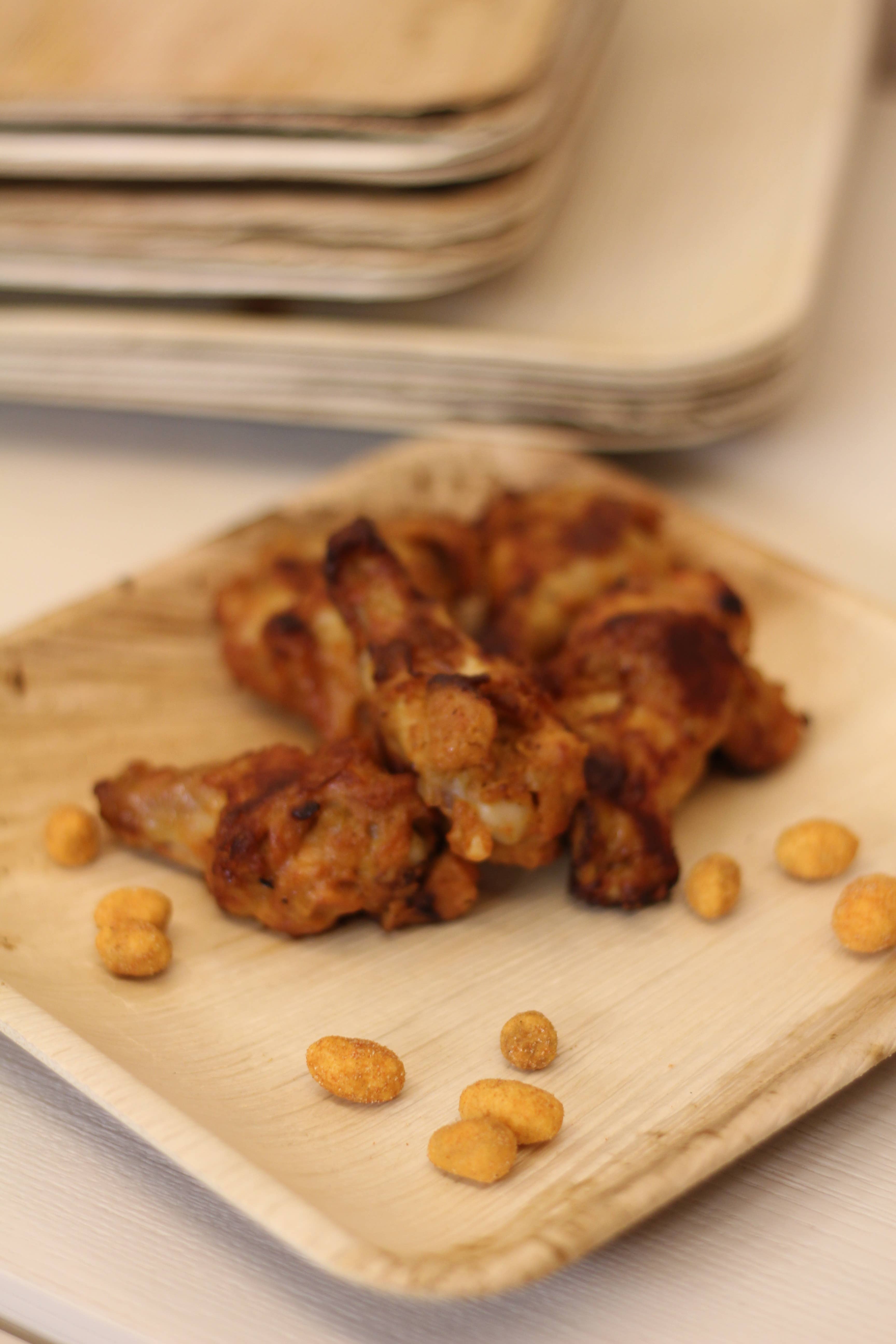 GNB S.r.l. (BioChic) - Wholesale Disposable Plate - Compostable palm leaf plate Square 15x15cm2