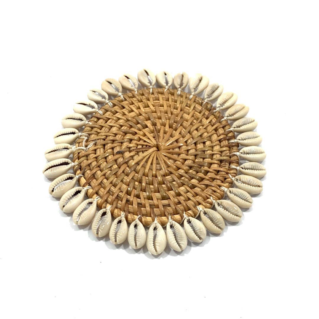 Dewi Lifestyle - Wholesale Coasters - Rotan coaster with cowry shells1