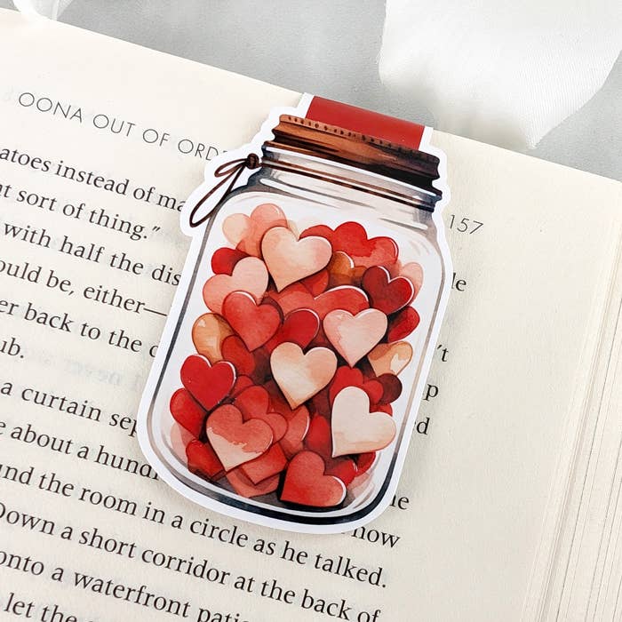 Magnetic Bookmark - Jar of Hearts - Valentine's Day for wholesale by Aphrodite Bookclub