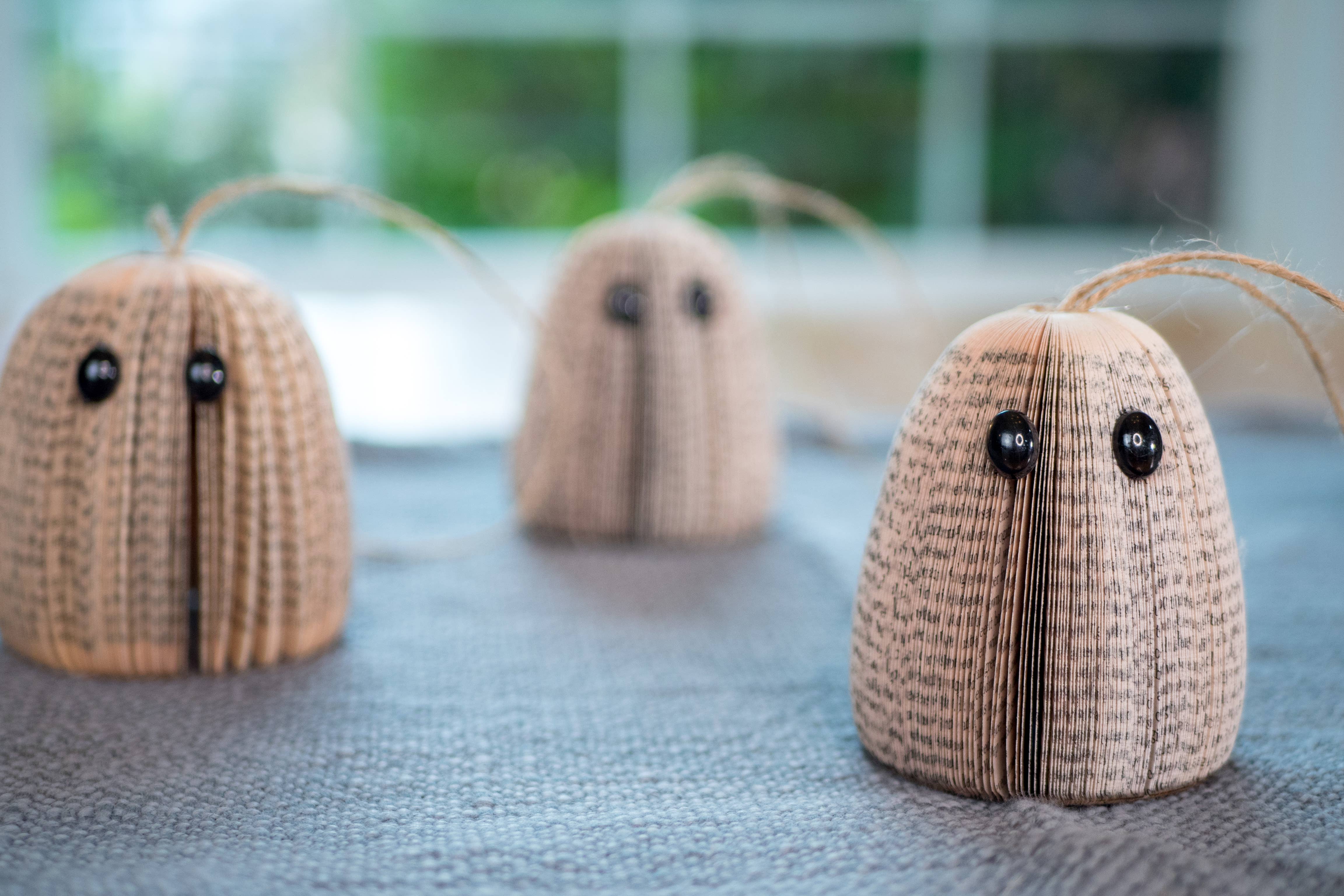 Root To Vine - Wholesale Decorative Tabletop Object - Christmas Ghost Ornament- Eco-Friendly Ornament3