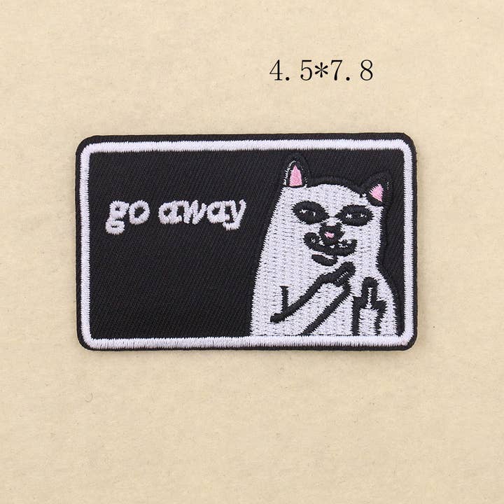 UNISHE - Wholesale Patch - Geborduurde kleding voor katten, zelfklevende DIY-opstrijkpatches2