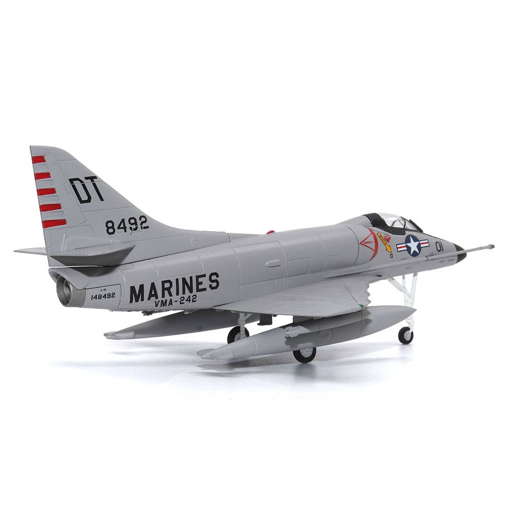 Motor City Classics, Inc. - Wholesale Decorative Tabletop Object - 1:72 Scale McDonnell Douglas A-4C Skyhawk Diecast Model8