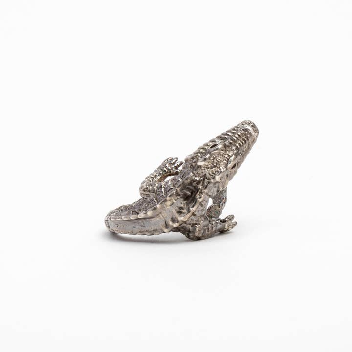 Saint Claude – wholesale Cocktail/statement ring – Gator Ring2