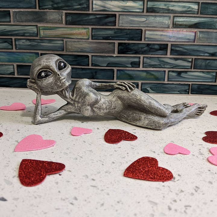 John Bernard & Company - Wholesale Outdoor Ornament/Decor - Alien Invasion Sexy 10” long Lying Female Alien Statue 3