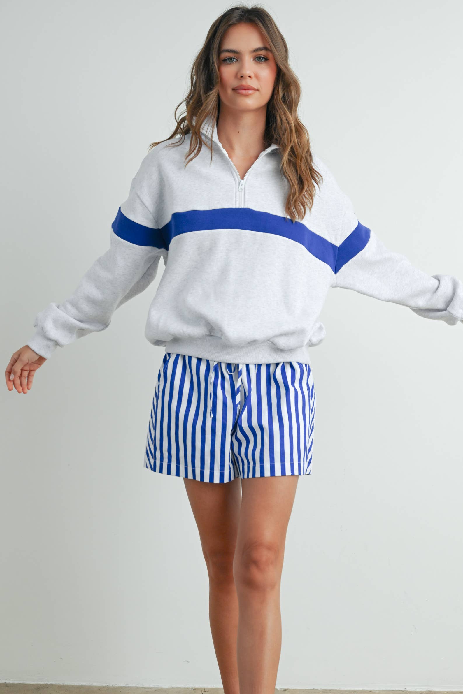 BUTTERMELON - Wholesale Sweatshirt - Women's - Two-Toned Half Zip Collar Sweatshirt - BMT75359