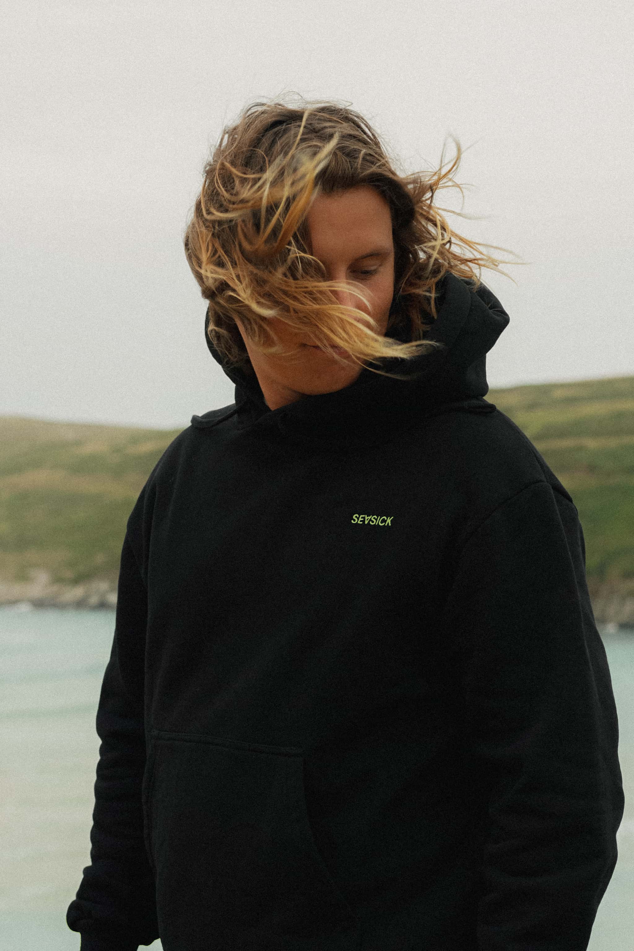 SEASICK - Wholesale Hoodie - Unisex - FLOWER & FISH - ORGANIC COTTON BLACK UNISEX SURF HOODIE3