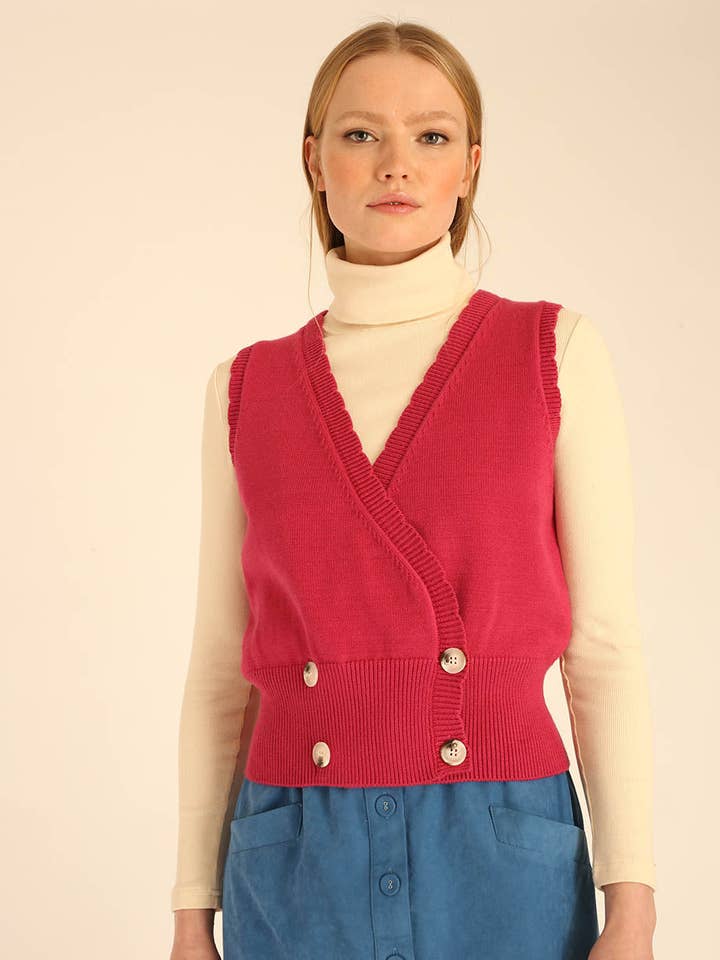 Pepaloves - Wholesale Outerwear Vest - Women's - WAISCOAT 4BUTTONS CERISE0