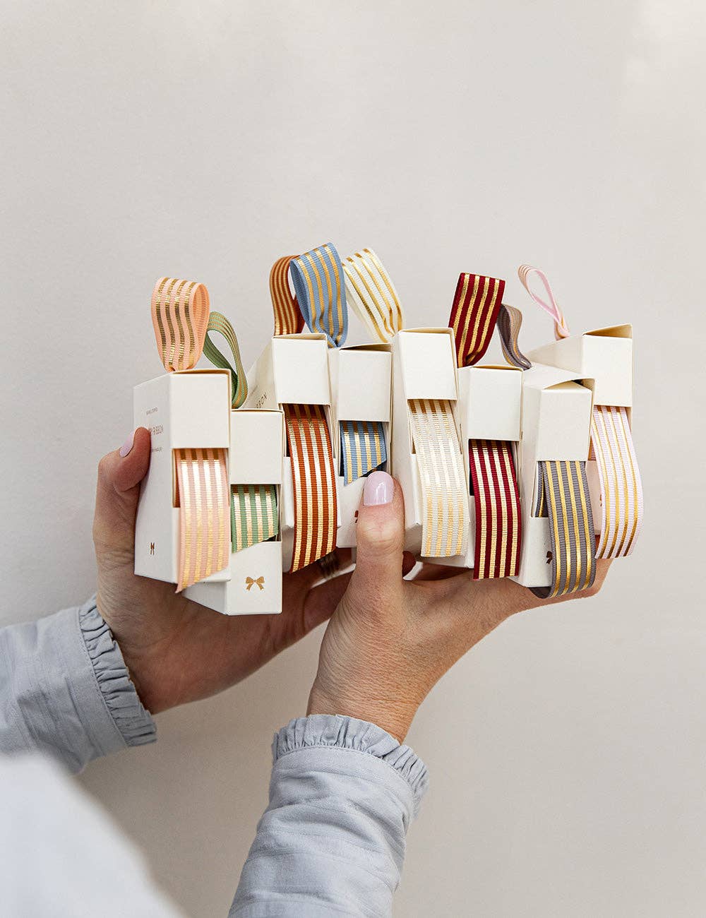 Bespoke Letterpress - Wholesale Ribbon – Gift wrapping - Cream Gold Foil Striped Ribbon - 10 metres9