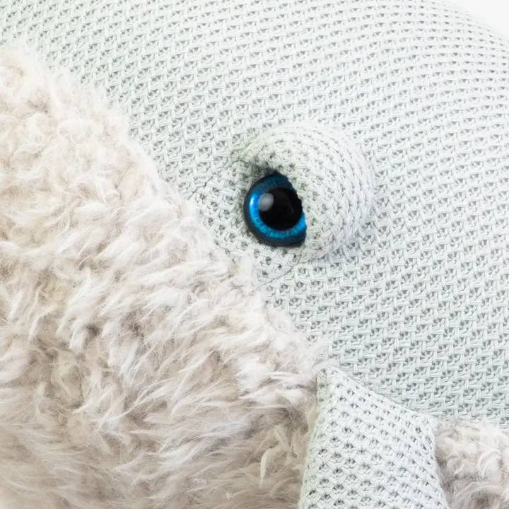 BigStuffed - International - Wholesale Stuffed/Plush Toy - Kids & Baby - Stuffed Animal The Whale Big Grandma2