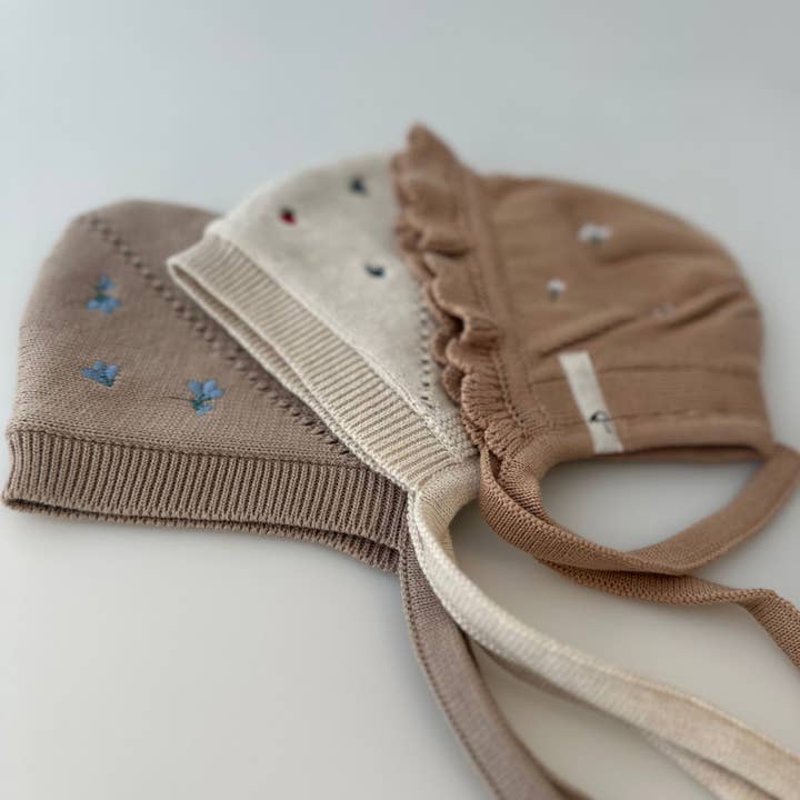 Saga Copenhagen - Wholesale Newborn/knit hat – Baby - Bonnet - Organic cotton - Knitted - Nude & Embroidery4