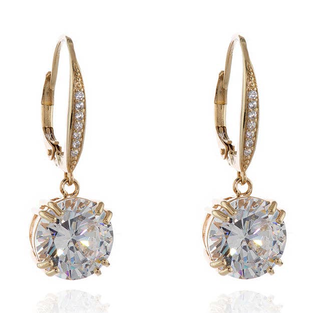 Boucles d'oreilles pendantes Cachet Bailey CZ en métal doré 18 carats pour la vente par Cachet London