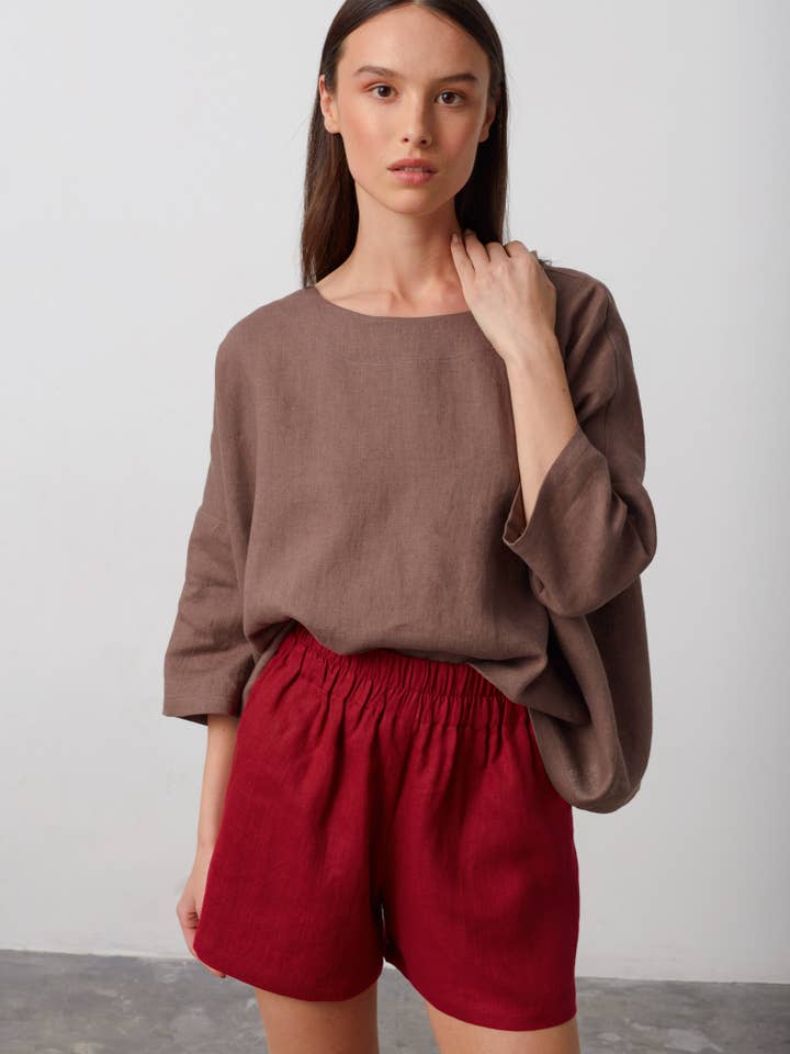 Short en lin élastique Isla pour la vente par Love and Confuse