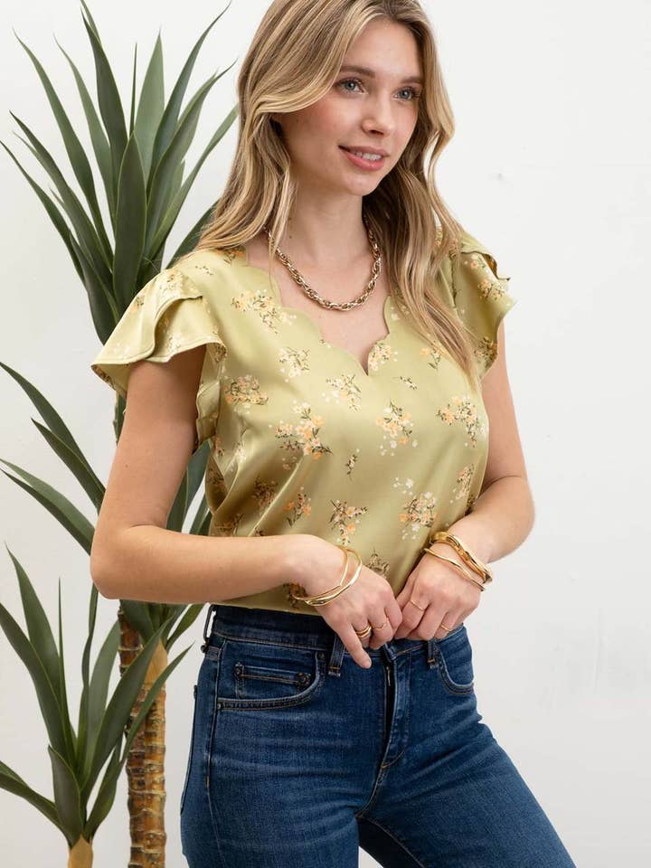 Blu Pepper - Vendita all'ingrosso Camicetta - Donna - Blusa in raso con scollo a V e stampa floreale con bordi smerlati13