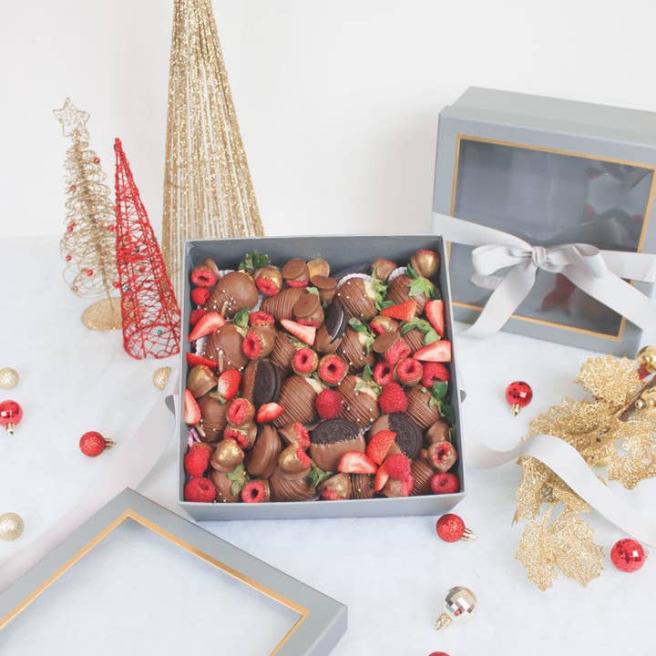 Elegant Design Supply - Wholesale Gift box - Square Gift Box with Clear Lid and Ribbon - Various Colors - For Luxury Flower/ Gift / Chocolate Strawberry Arrangements24