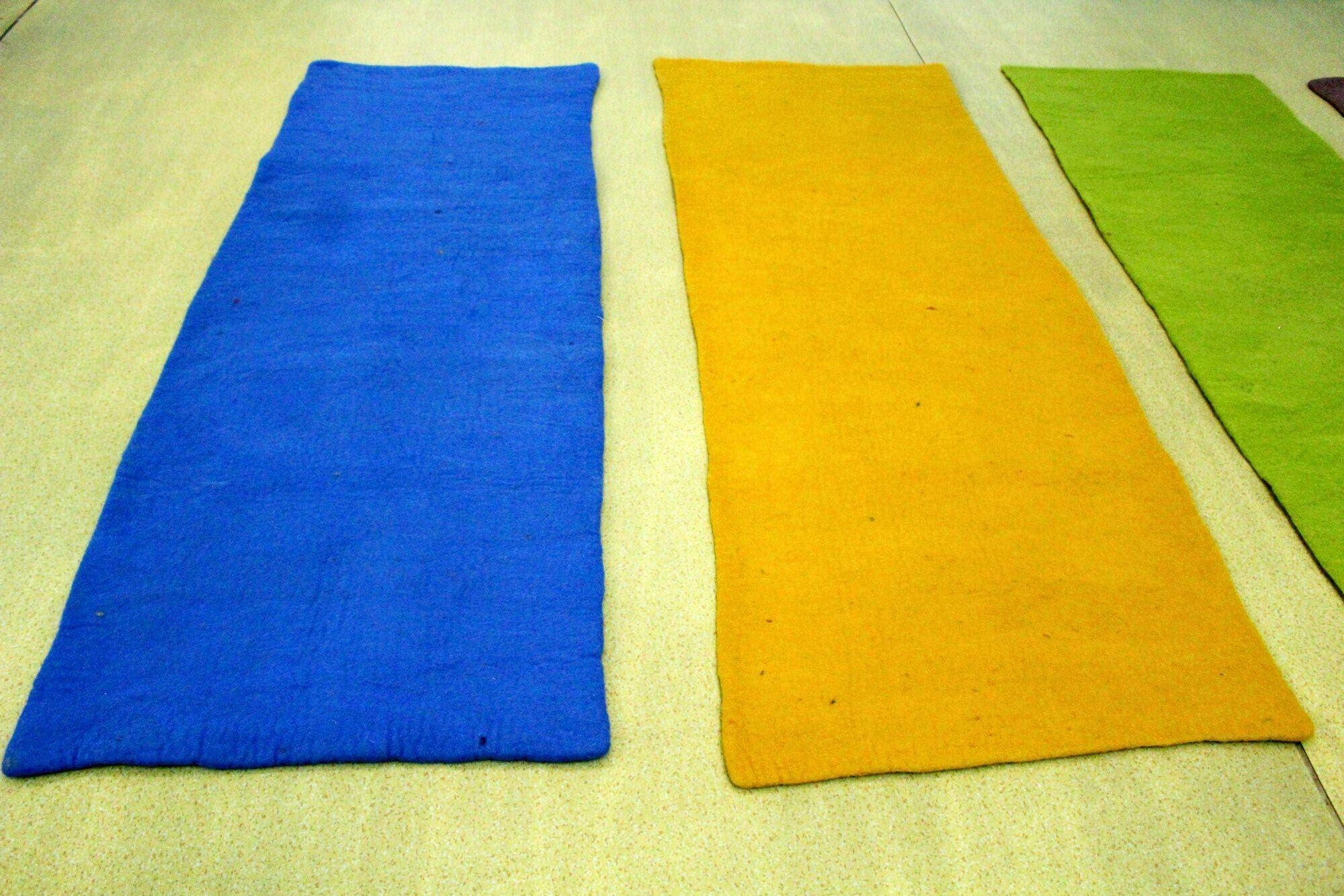 Woollyfelt - Wholesale Yoga Mat - Handmade Customizable Natural Wool Yoga Mats4