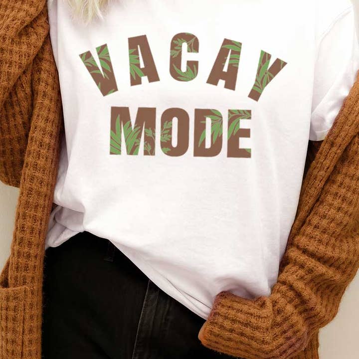 T-shirt surdimensionné mode vacances tropicales pour la vente par Art by Forgrand