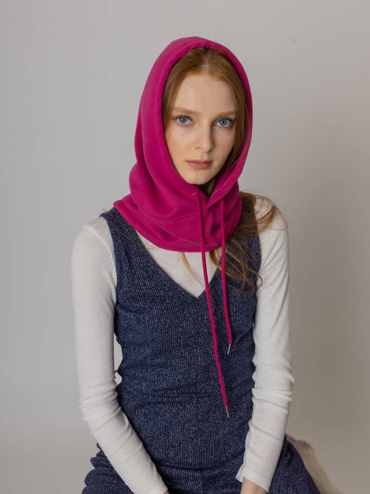 Snood sportif avec cordon pour la vente par Do Everything In Love®
