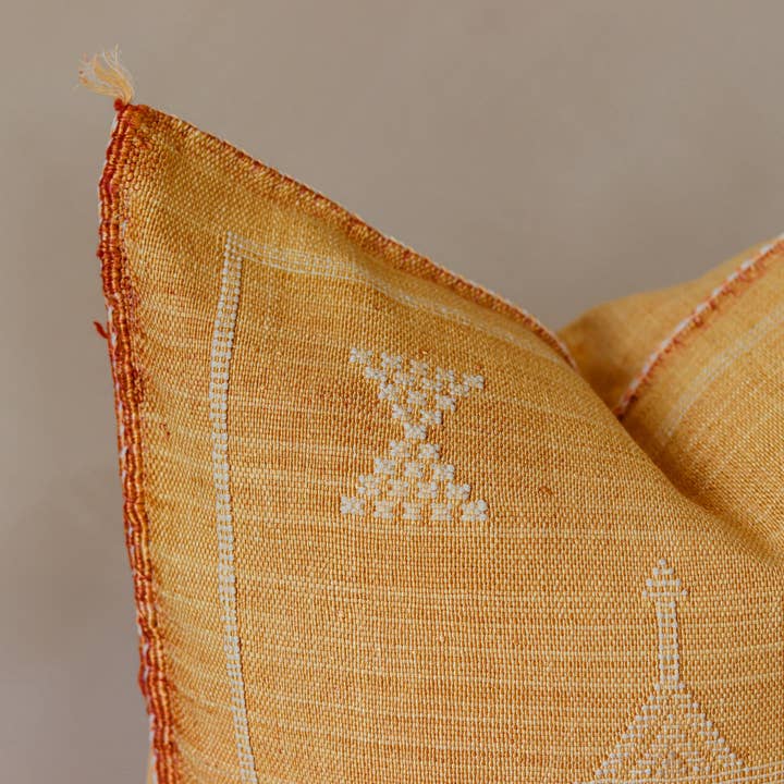 Coe 112 – wholesale Dekorativ kudde – Blekt Orange & Vit Kaktus Silk Kudde