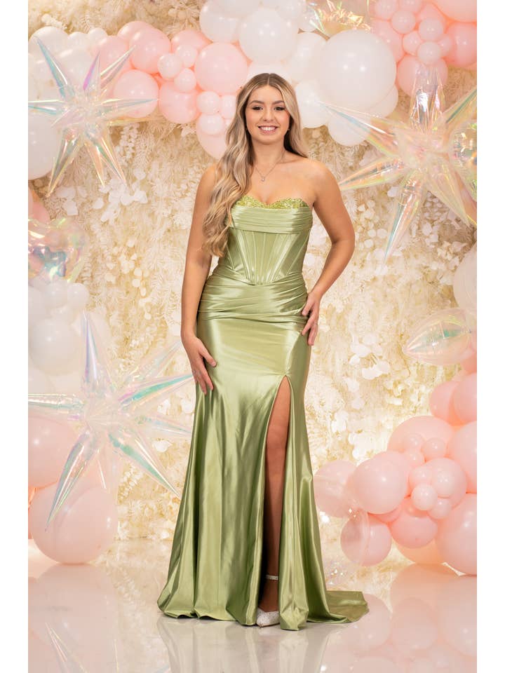 Lara Sage for wholesale on Faire12