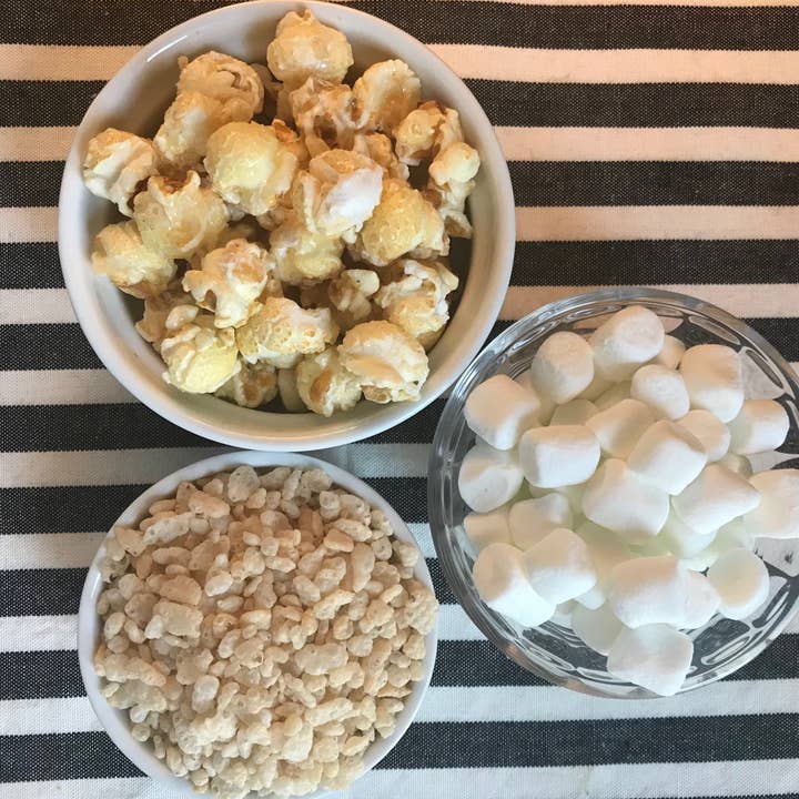 Al's Delicious Popcorn – wholesale Popcorn – Ris Krispie Treat Popcorn - 8,5 oz1