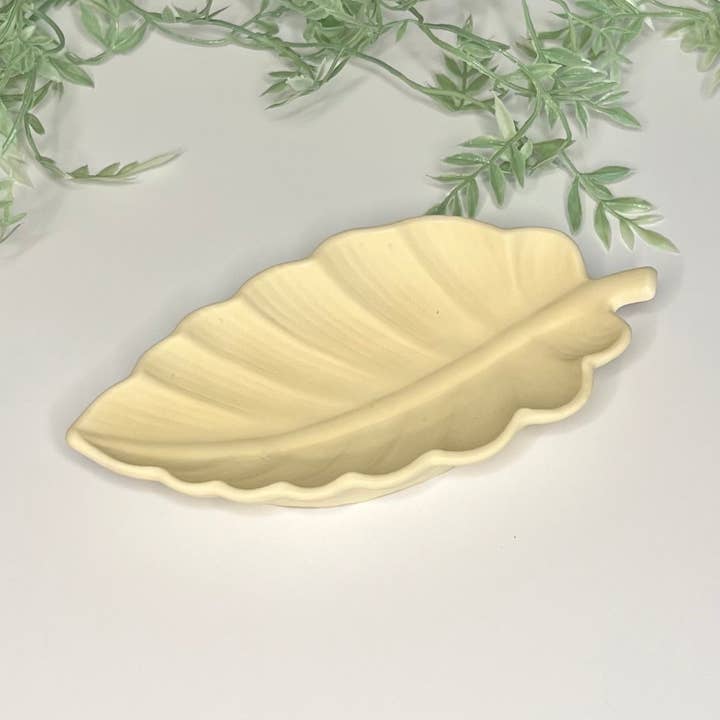 Bladprydnadsbricka för wholesale av Inspired by Blue