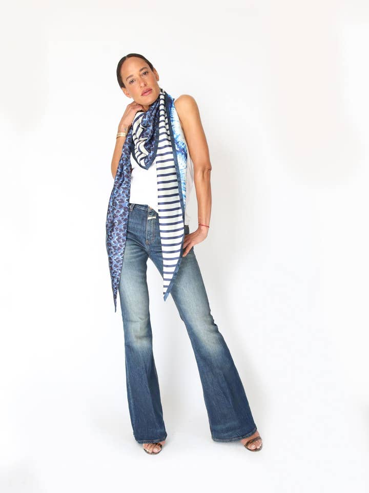 Sciarpa lunga Costa Azzurra per la vendita all'ingrosso da parte di Ebony & Ivory