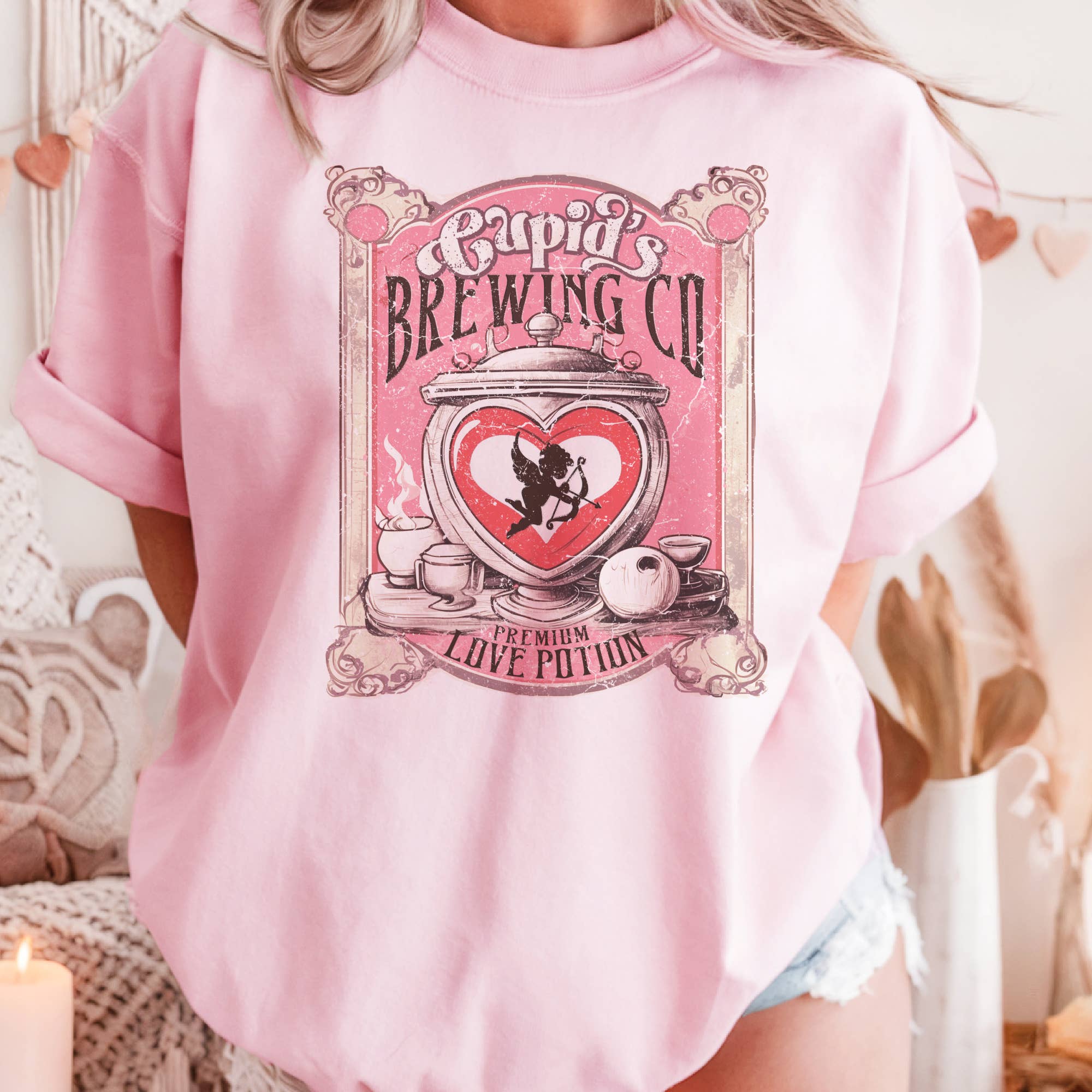 Par.tees by Party On! - Wholesale T-shirt met print - Uniseks - Cupids Brewing Company Valentijns Liefde Grafisch T-shirt3