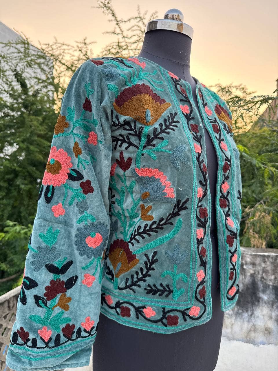 GYPSY STUDIO - Wholesale Jacket - Women's - Winter Coat Floral Embroidery Assorted Design Suzani Jackets1