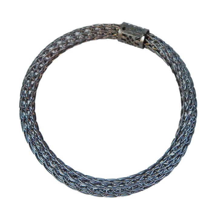 Brazalete pequeño de punto vikingo para venta al por mayor de Sarah Cavender Metalworks