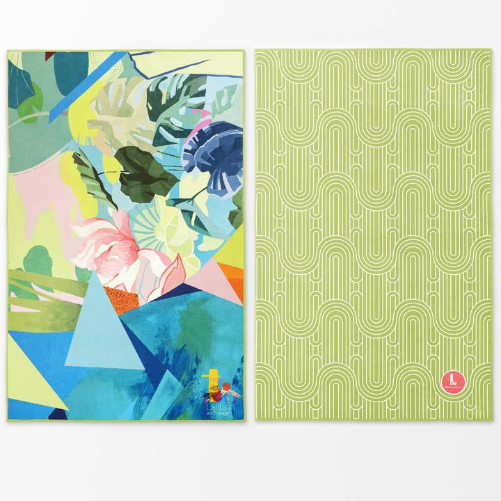 Pastel Flowers Strand- und Reisehandtuch für den Großhandel von Lalita's Art Shop