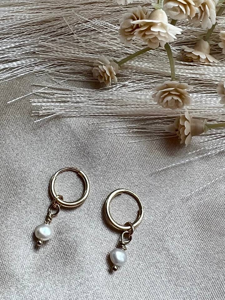 Audrey | Aros sem fim com uma pérola por atacado de Wild Witchery Co