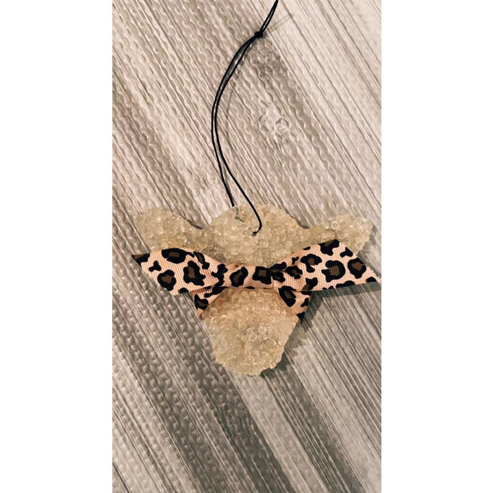 Hometouch Candle Co. - Wholesale Car Freshener - Women's - Car Freshies Cow Shaped air fresheners3