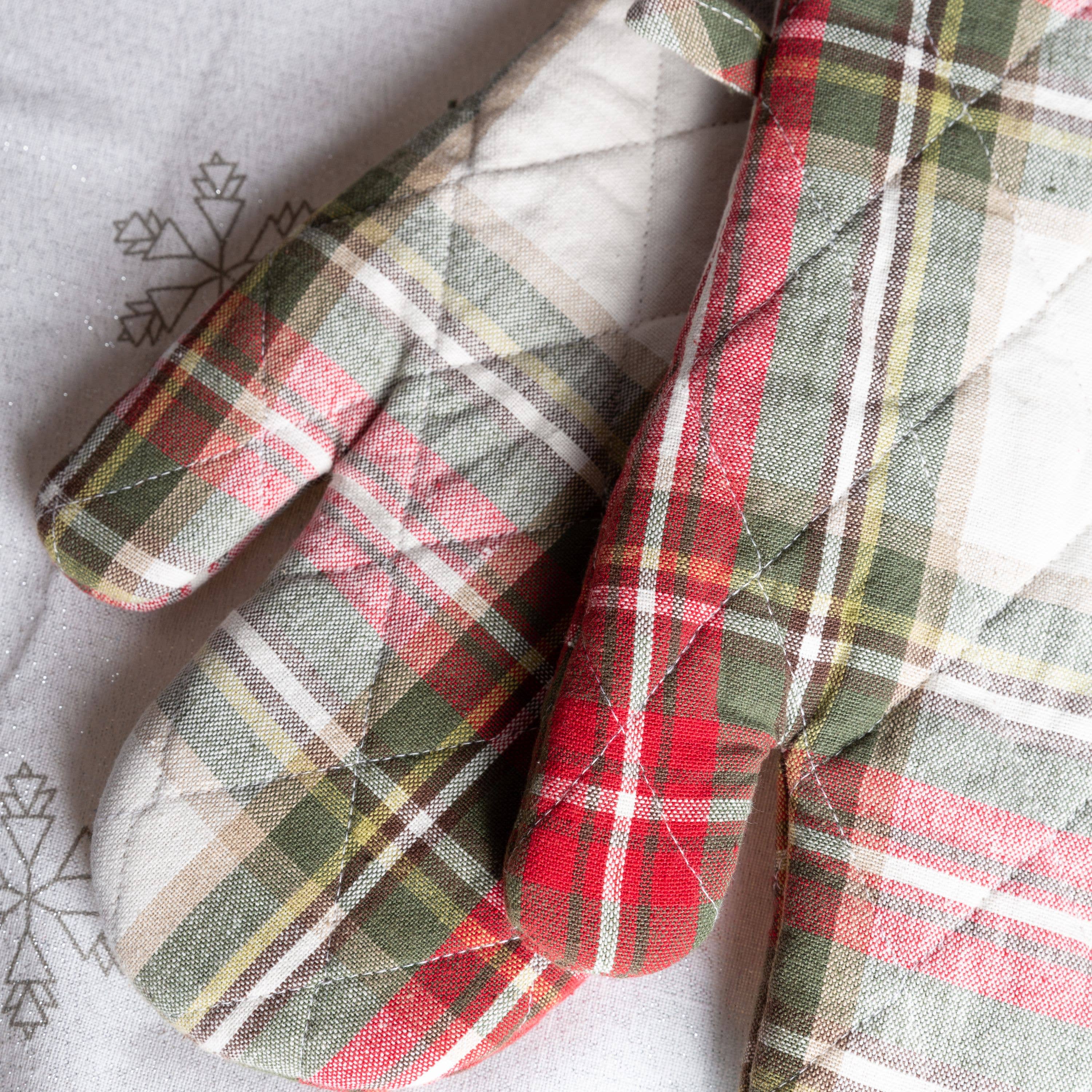 Fabstyles - Venta al por mayor Manoplas para horno/ollas - Fabstyles guantes de horno a cuadros para celebración navideña (juego de 2)2