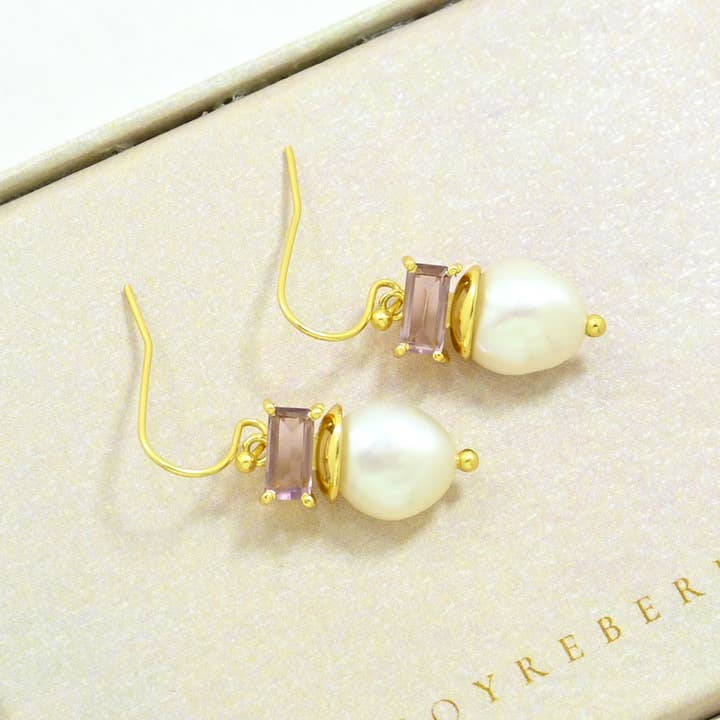 Coline Earring Gold Plated - Pearl & for wholesale by Schmuckoo Berlin