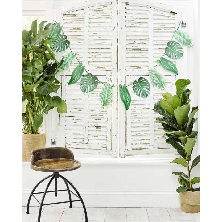 Talking Tables USA - Wholesale Bunting/Garland - Tropical Green Palm Leaf Garland | Summer Party |
