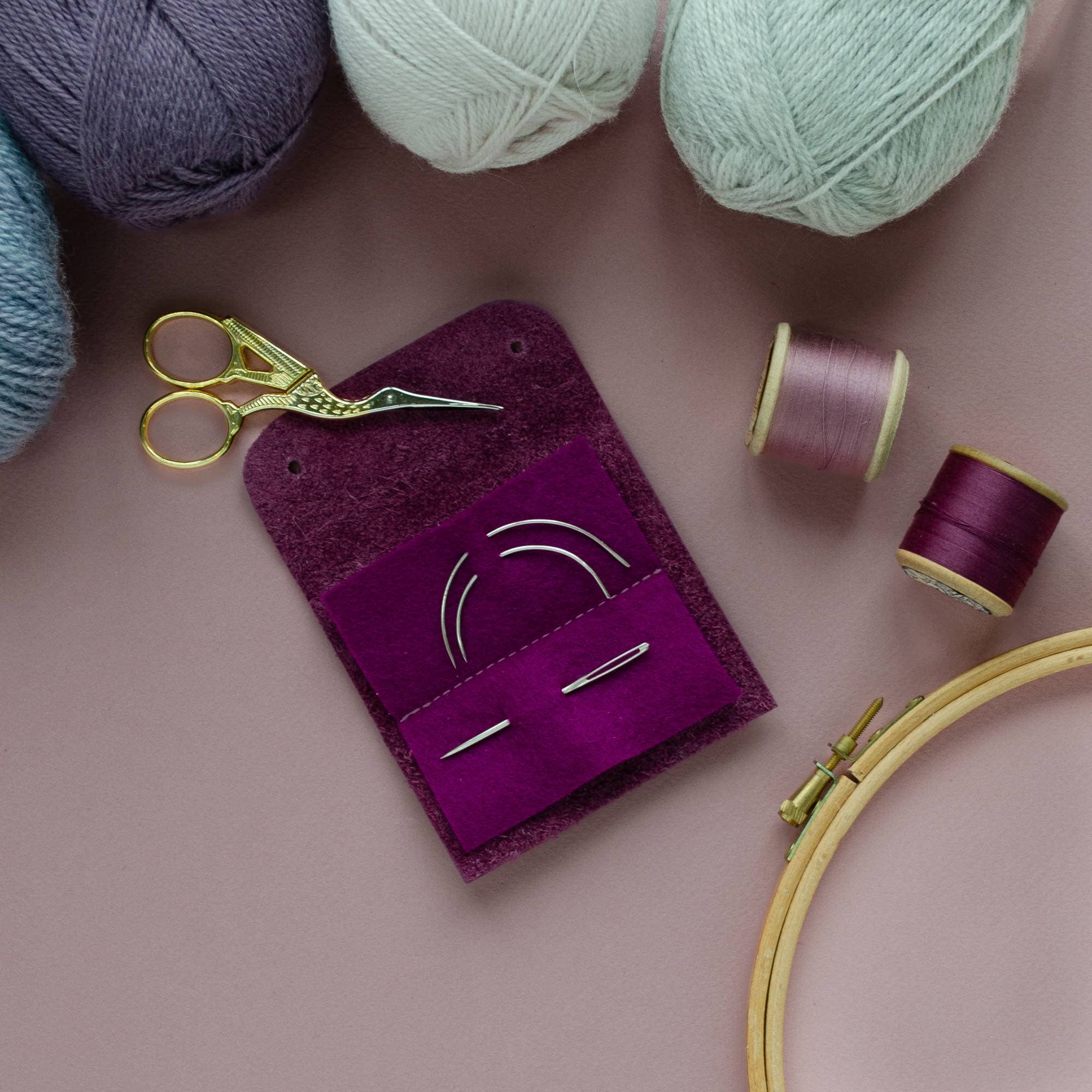 Studio Lowen - Vente Accessoire de broderie/point de croix - Mini étui à aiguilles à coudre en cuir27