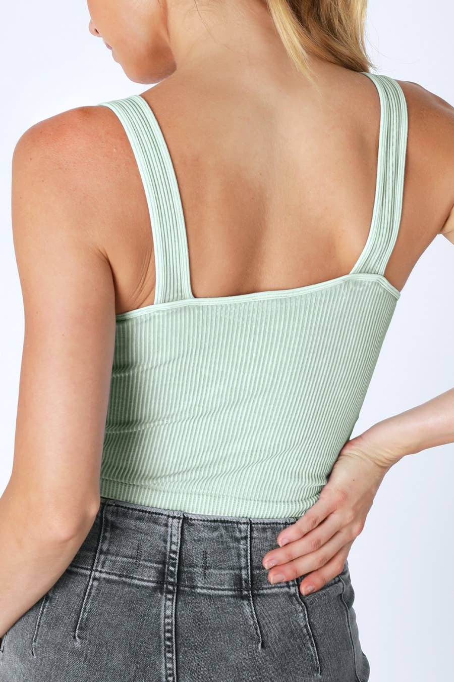 NIKIBIKI - Venta al por mayor Jersey corto de punto - Mujer - NS7634 - Top de cuello en V vintage11