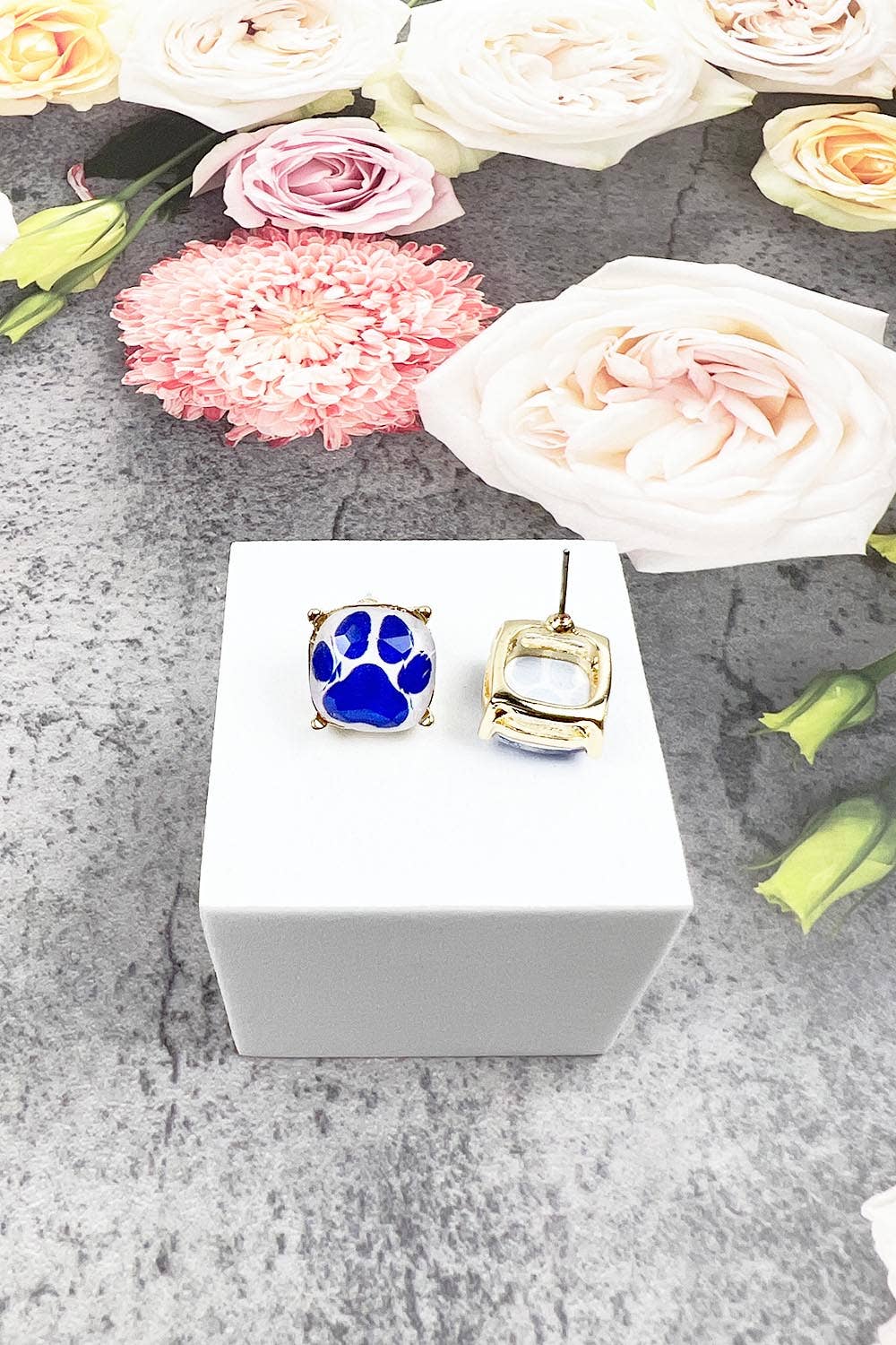 JHP Collection - Wholesale Stud/Post Earrings - DOG PAW PRINT CUSHION CUT EPOXY STUD EARRING24