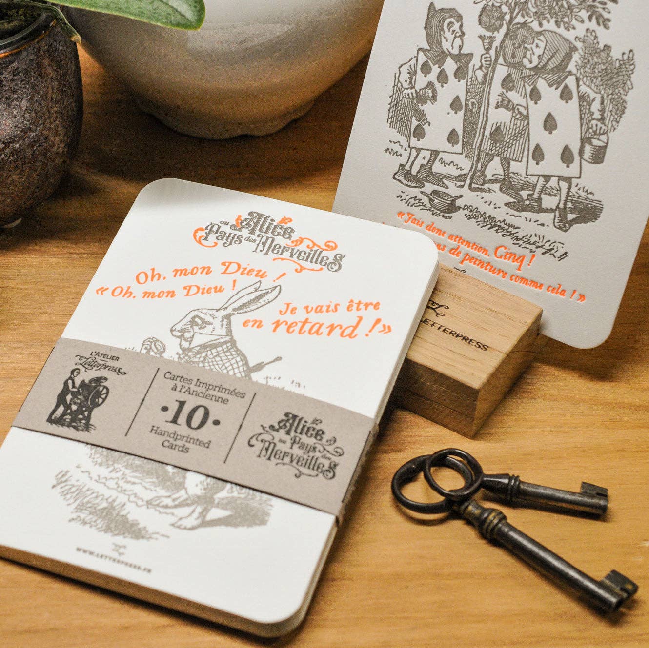 L'Atelier Letterpress - Wholesale Stationery/Notecard Set - Alice in Wonderland 10 Letterpress Cards Collection5