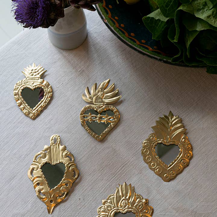 P.I.Project America - Vente Pompons décoratifs/décorations murales - Golden sacred heart Mexican Milagro Tin Ornament