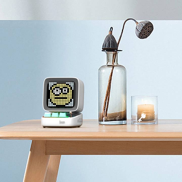 RESET CLUB - Wholesale Speakers - DIVOOM SPEAKER - DITOO PRO WHITE BLUETOOTH SPEAKER5