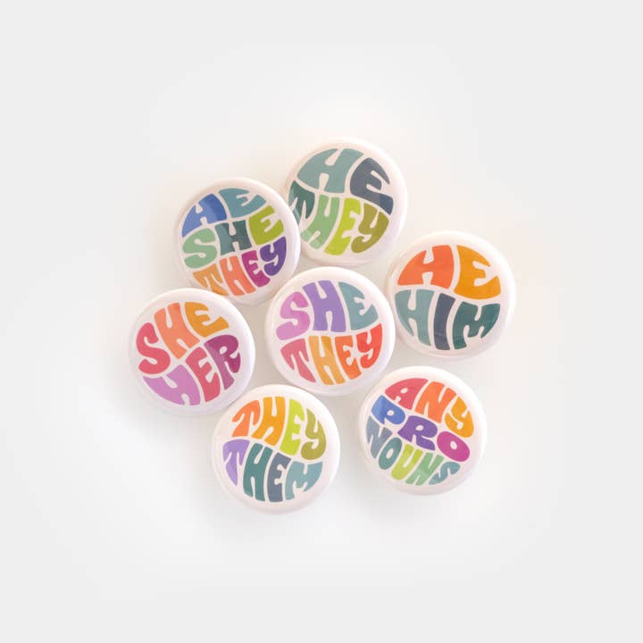 ROBNKO - Wholesale Lapel Pin/Button - Retro Pronoun Buttons6