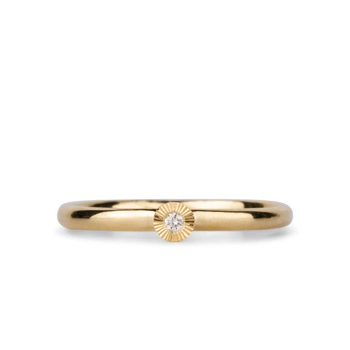 Bague superposable en diamants Micro Aurora en or jaune pour la vente par Corey Egan