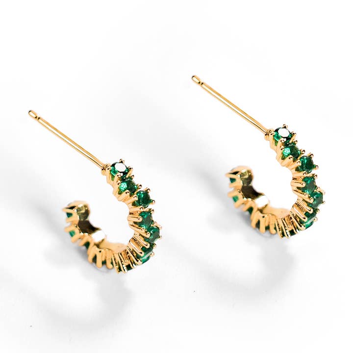 Boucles d'oreilles créoles Radicle pour la vente par This is Eden