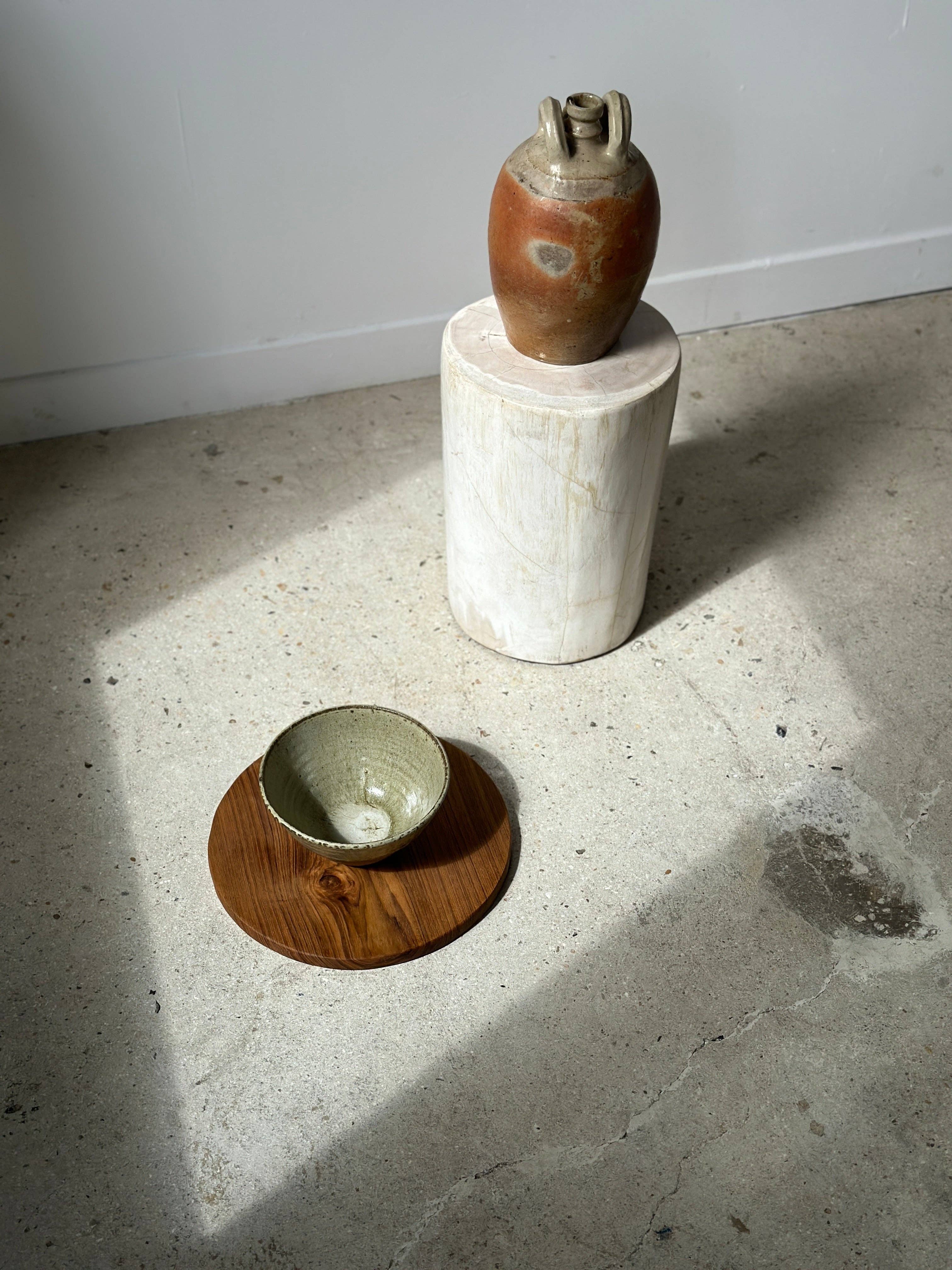 Office Objets – wholesale Skärbräda – Rund skärbräda i urholkad teak D:3058