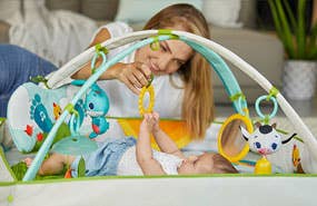 Kidiyami - Venta al por mayor Alfombrilla para jugar - Niños y bebés - Kick & Play Gymini18