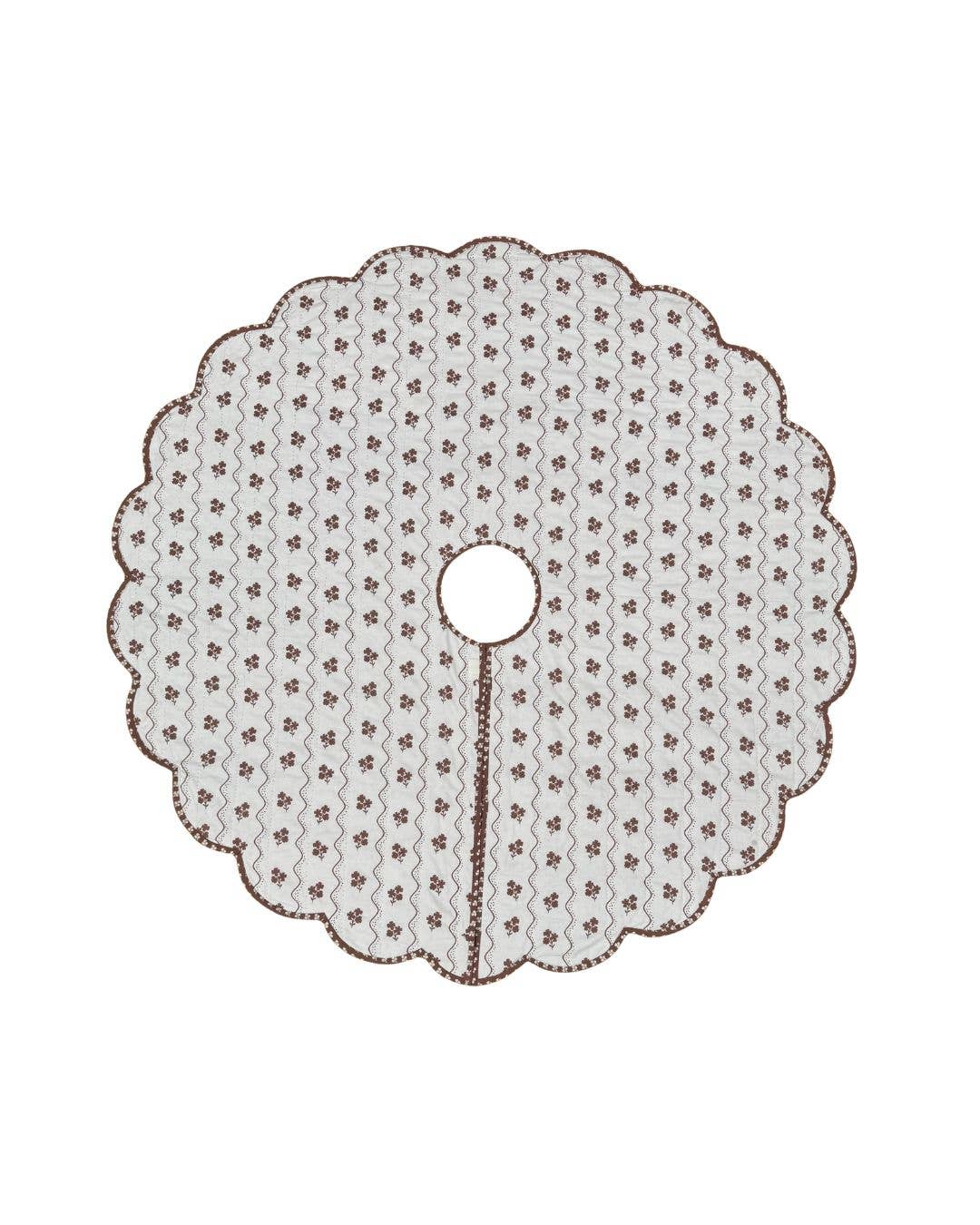 Trudie - Wholesale Tree Skirt - Constance Reversible Scalloped Tree Skirt1