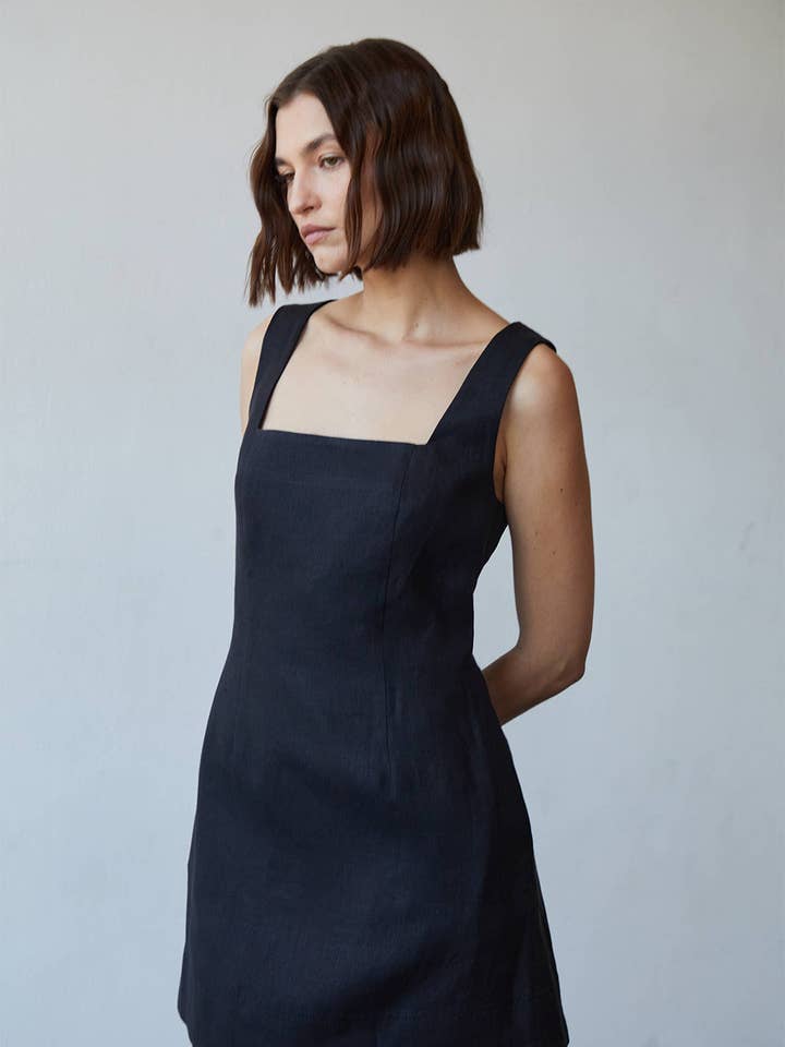 OLIVIA in black for wholesale by EIDYLLIA