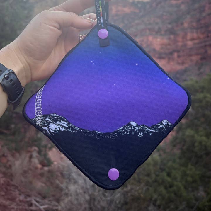 Tre Sorelle Kula Cloth per la vendita all'ingrosso da parte di Artwork by Sophia