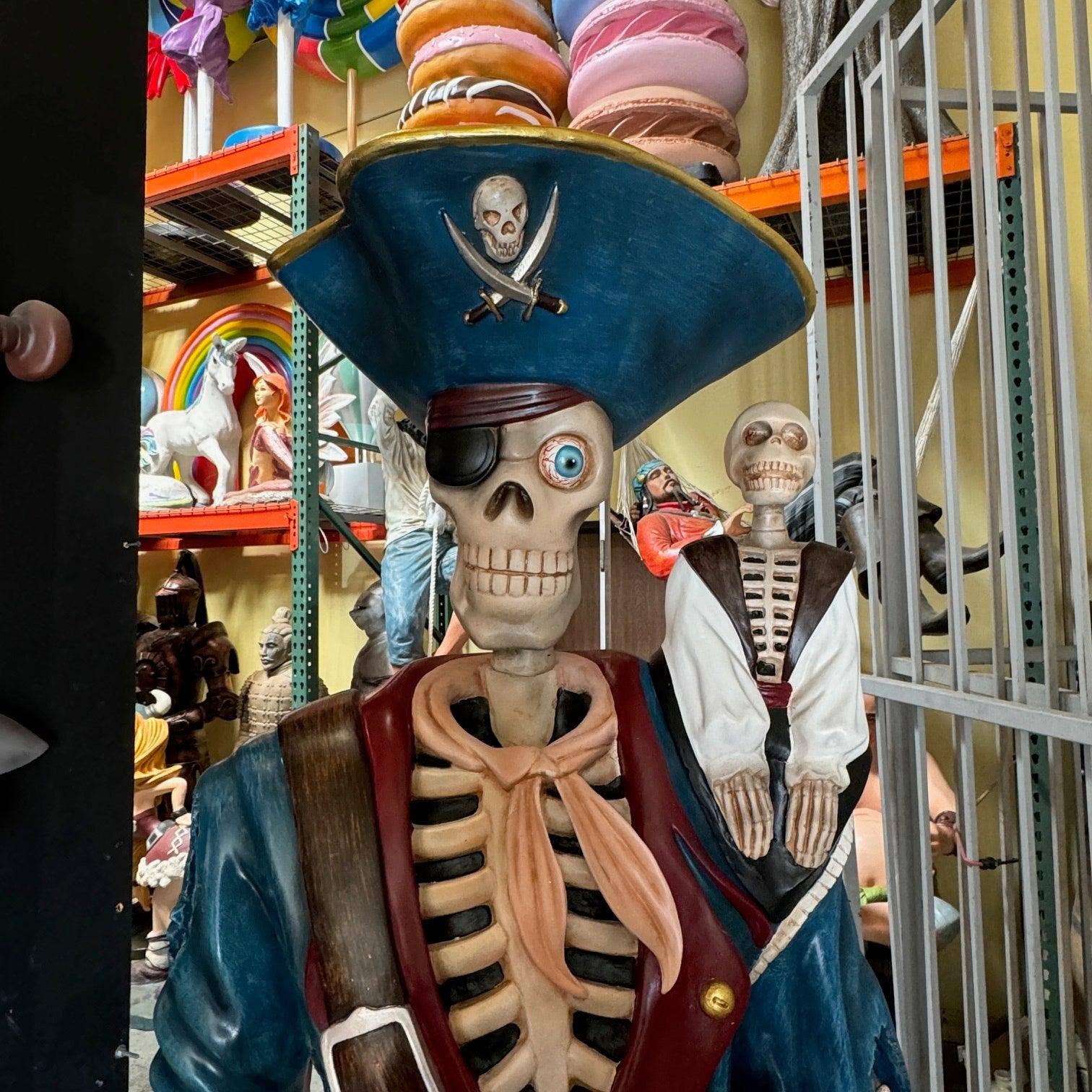 LM Treasures - Wholesale Decorative Figurine - Pirate Skeleton With Monkey Life Size Statue4